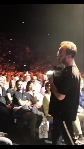Jarry, un grand humoriste de stand-up en action