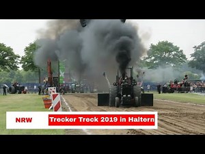 Traktoren im Einsatz - Trecker Treck mit Agrartechnik im Einsatz