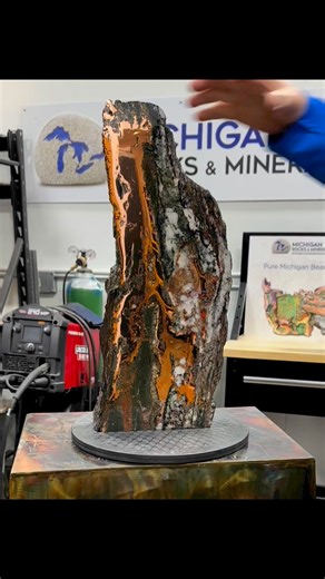 5.2M views · 40K reactions | Michigan Copper-Rich Ore w/ Quartz & Silver. #Michigan #copper #minerals | Michigan Rocks & Minerals | Facebook