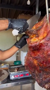 3.1K views · 1.2K reactions | Man vs Meat   @ASADERODONDENUTA  #grillmastersclub #grillmaster #bbq #subscriptionbox #babybackribs #spareribs #ribs #bbqsauce #grilledmeat #bbqribs #pitmastershop #pitmaster | Grill Masters Club | Facebook