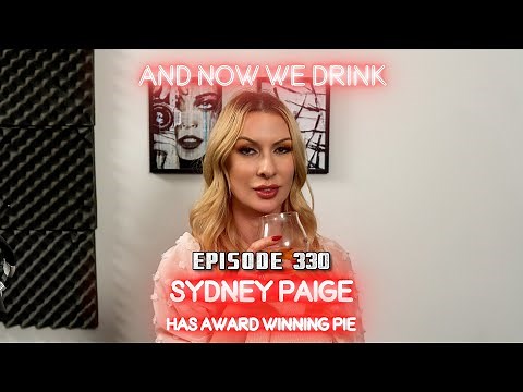 Sydney Paige has award winning pies #podcast #comedy