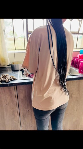 Might not vlog till tomorrow, love you guys enjoy! & hey I’m okay, no sorries please 😌#vlog #vlogger #reelsfbシ | Lehle Mabunda