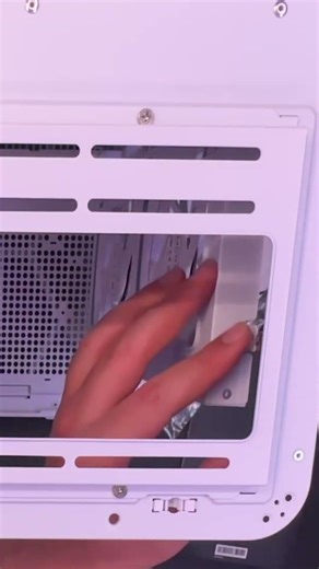 How to switch Front panel on Montech King 95 PC Case?