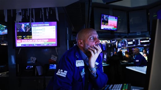 U.S. economy unexpectedly loses 92,000 jobs in February