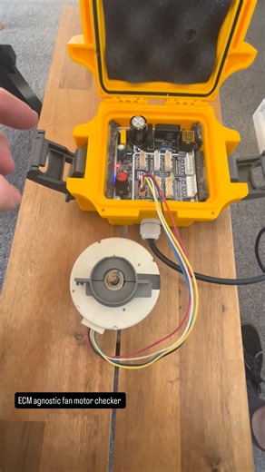Capital & Coast HVAC Limited 🇳🇿 on Instagram: "Agnostic ECM fan motor checker in action. #hvaclife #heatpump #hvactechnician #betterhvac #panasonic #daikin #mitsubishielectric #hvac #fujitsu #toshiba #lg #air #hvactech #heatpumps #heatpumpsystem"