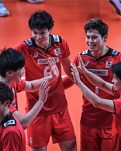 #ThrowbackThursday: 🇯🇵 🆚 🇸🇮 Yuki Ishikawa scored 21 points for Japan as they beat Slovenia at the 2022 VNL in Quezon City, Philippines 🇵🇭. 🎟️ #VNL2023 ticketing info: http://bit.ly/42PmXe0 📺 Full match replays of the VNL on VBTV. 🏐 #Volleyball #BePartOfTheGame | Volleyball World