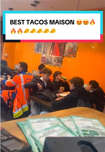 ✨Rendez-vous chez FOOD GALLERY !! 🍔✨ L’excellence du burger, du naan et des tacos 100% fait maison, au cœur de Limoges. ❤️Un lieu chaleureux, une cuisine savoureuse.. alors viens tester!!!🍔📍 5 Place d’Aine – Limoges Nous vous accueillons : 🕰️ Du lundi au samedi de 11h30 à 14h30 et de 18h à 00h30 🌙 Le dimanche soir de 18h-1h