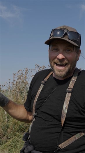 HOW TO melt your Rhino Blinds into the landscape and be undetected by deer!! #breakitup #hideyourblind #ghost #ambush #howto #tip | HeadHunters TV