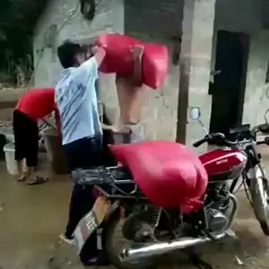 kutombana na kufirana chumbani on Instagram: "Cio kwa kudondoka hukoo"