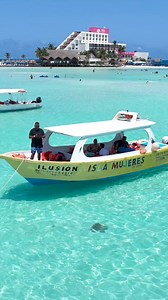 Que esperas para disfrutar de Isla Mujeres 😘😍❤️⭐️🌴🍹🏝🌊🇲🇽 . . . . #cancun #cancún #cancunmexico #rivieramaya #rivieramayamexico #Holbox #caribe #caribemexicano #playadelcarmen #dji #quintanaroo #drone #islamujeresmexico #tulum #cozumel #cenotes #bacalar #xcaret #travel #lascoloradas #playasmexicanas #mexico #trip #chichenitza #cobá #viajes #viaje #tulummexico #islacontoy #islamujeres | Turisteando en Cancún y la Riviera Maya