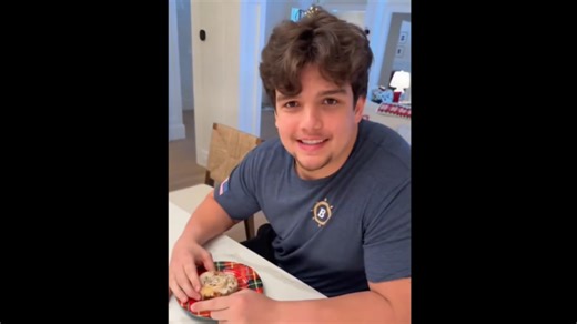 Ann Michael Maye celebrates final day of Bakemas with Drake Maye, Will Campbell