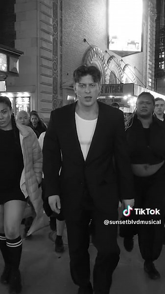 Only a few weeks left to see Tom Francis as Joe Gillis in Sunset Blvd. His final performance on Broadway will be Sunday, July 6.