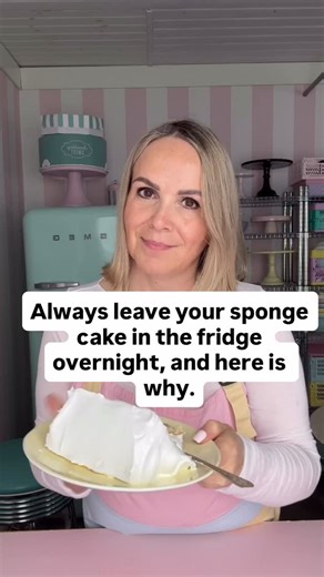 Always leave your sponge cake in the fridge overnight, and here is why. I don’t know about you, but I love a moist, soft, blueberry-filled sponge cake, and this one is lip-smacking delicious. Whenever you’re making a sponge cake, it’s so important to use cream-based fillings like a Greek yogurt whip, fruit jams, mascarpone frosting, or a smooth ganache. But the most important part? Let it rest in the fridge overnight. It allows the layers to absorb the filling, the textures to settle, and the fl