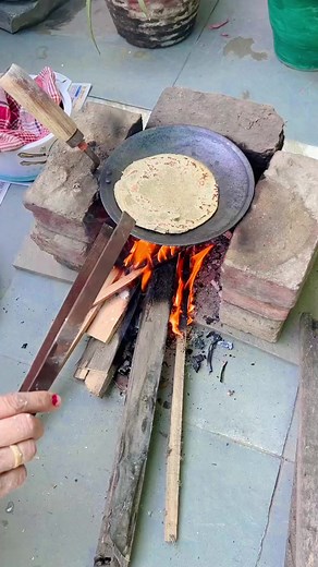 1.7M views · 10K reactions | Desi Khane ka Suwaad hi alag hai ❤️ #haryana #lalitshokeen #haryanvi #food | LShokeen Films | Facebook