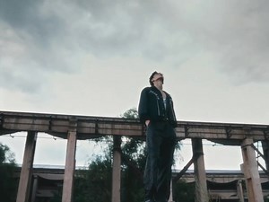 228 reactions | 211009: GQ weibo update EP02-The sky is getting brighter WANG YIBO ON GQ OCTOBER #YIBODownToEarthGQ #WangYibo #王一博 | 85 Platform Squad - Wang Yibo Myanmar | Facebook