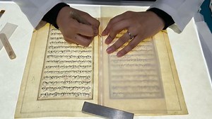 Irak : préservation et restauration de vieux manuscrits