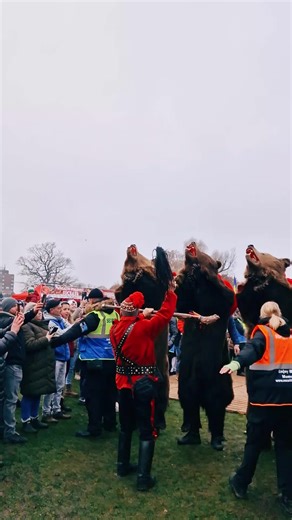 Exploring Romanian Traditions: Ursii de la Comanesti