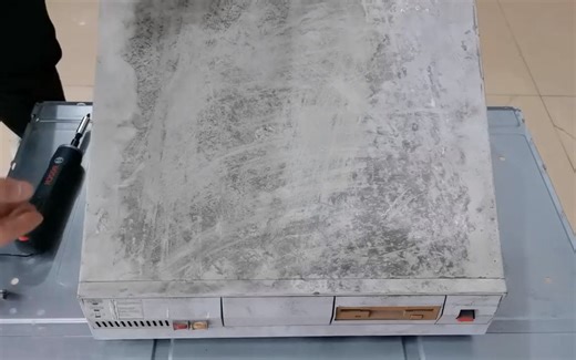 30年前的古董级老电脑，8088处理器可擦写存储器，见过的都是大佬