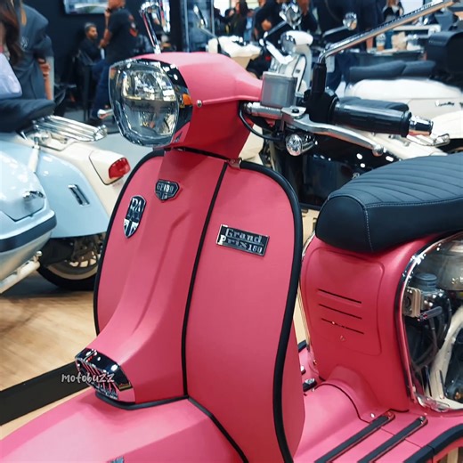 Premium elegant Scooter 2025 | Moto Buzz