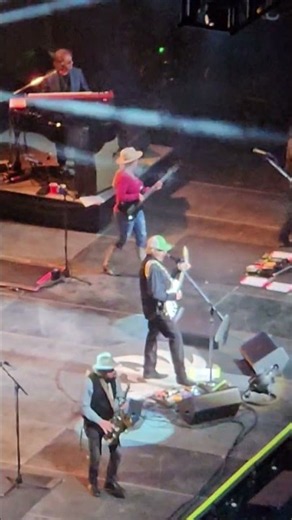 Hank Williams Jr All My Rowdy Friends Are Coming Over Tonight LA 2 #shorts #hankwilliamsjr #concert