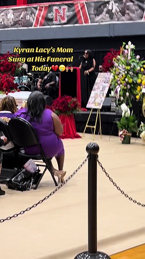 Kyren Lacy’s Mom Sings at His Heartfelt Funeral