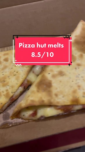 Reviewing Pizza Hut Melts😋 #pizzahut #بيتزا #بيتزا_هت #بيتزا🍕 #اكلاتي #اكلات_تيك_توك #pizzalover #pizzatime #pizza #pizzapizza #pizzatiktok #fyp