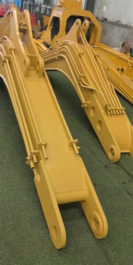 挖掘机属具厂家生产，挖机型号尺寸定制 工程机械挖掘机加长臂改装定制 套臂 标准壁 岩石臂