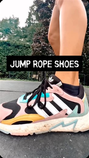 ⬇️JUMP ROPE SHOES ⬇️ What works for me, might not work for you, BUT these are the most important things to look for: ✅ Wider toe box or size up a half size ✅ Ankle & lateral support (look for a cross trainer) ✅ Minimal cushion drop (avoid big fat angled running soles that are designed to propel you forward. These often lead to shin splints) ✅ Lightweight feel ✅ Protective toe reinforcement (If using weighted ropes, this is a must have) These are my current favorites and WHY: 1️⃣ Adidas Tresc Run