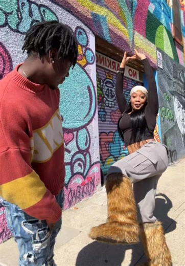 We laugh all day ❤️🔥 #almightyarcher #dance @Venus Monee | dances