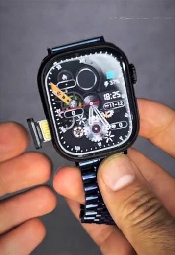 5G Smartwatch with HD Camera and Health Tracking