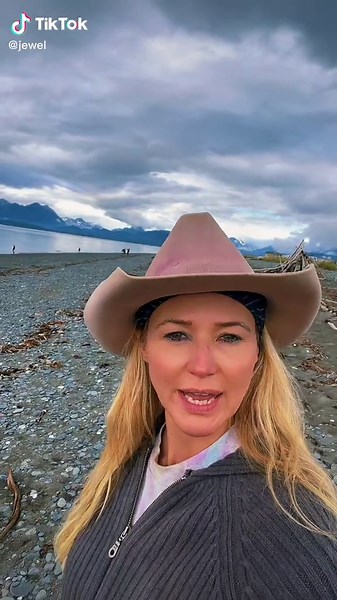 Alaskan Adventure: Story Time with Wurtilla Hepp