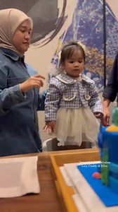 369K views · 13K reactions | Comelnya anak Erni Zakri dan Syamel dance baby shark 凉 Selamat Hari Lahir Khawla Soleha, semoga membesar dengan baik, sihat dan menjadi anak yang solehah李 Kredit: TT adam_iqb4l | Lobak Merah | Facebook