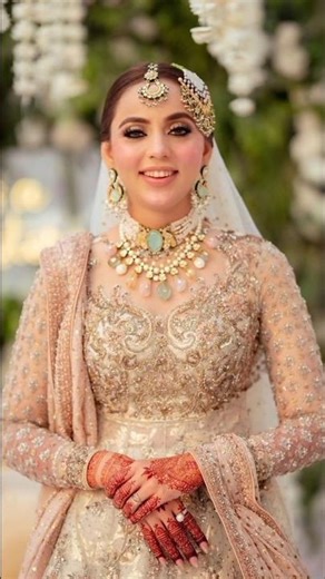 Soft bridal makeup 😍🤩#shorts​ #youtubeshorts​ #wedding​ #shortsfeed #bridalmakeup #makeuptutorial