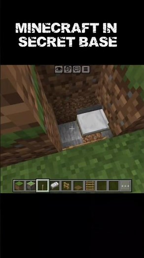 HOW TO MAKE A SECRET PISTON DOOR IN 30 SECONDS 🤯🚪 #minecraft #redstone #shorts