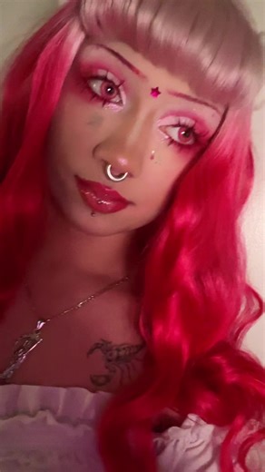 Creative Pink Makeup Tutorial Inspired by Linzey