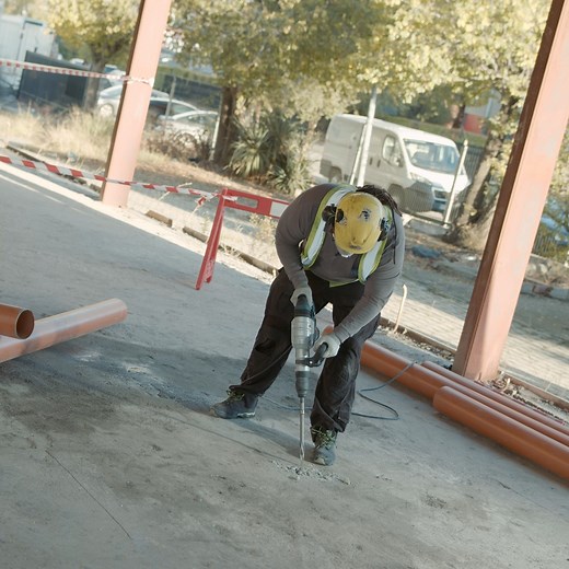 Ready to conquer your toughest demolition tasks?​ Meet the Bosch SDS Plus Pointed & Flat Chisel! These chisels are engineered for long life and ultimate performance, turning hard work into smart work and achieving flawless results every time.​ Key Benefits:​ •Long Life: Designed for durability, these chisels​ keep you going, project after project.​ •Versatile Tips: The flat and star-shaped chisel​ tips ensure precise, long-lasting performance,​ no matter the challenge.​ Get yours here: bit.ly/Bo