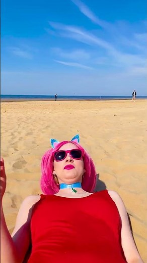 Beach Prank Goes Hilariously Wrong: Watch This Friend Get Fooled!