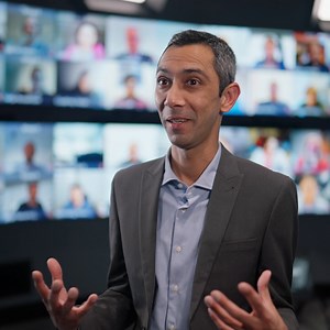 Peek inside the first virtual classroom of its kind in Australian higher ed 👨‍🏫 “This new learning space enables educators to leverage their personal style, their charisma and natural energy to create a learning experience that really resonates with their audience,” says Sachin Dua, Head of Learning Spaces. “It also helps experts and facilitators to bring the energy back to their sessions, which is something that is really hard to replicate in traditional online and hybrid formats.” To learn m