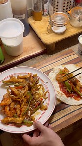 536K views · 10K reactions | chicken and shrimp fajitas for the aports #chicken #shrimp #fajitas #icoy | icoy | Facebook