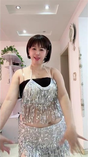 Embrace Your Curves: Is a Plus-Size Woman Still Beautiful