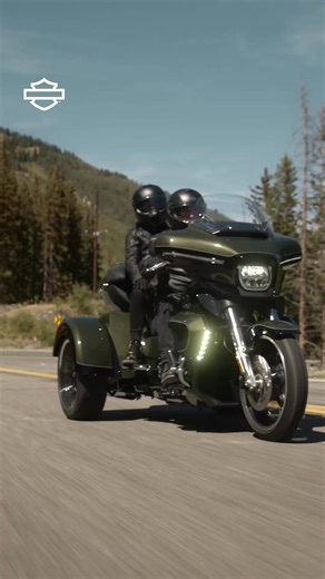 The all-new Street Glide 3 Limited brings Milwaukee-Eight VVT 117 power, Skyline OS and a fairing that cuts clean through. | Harley-Davidson