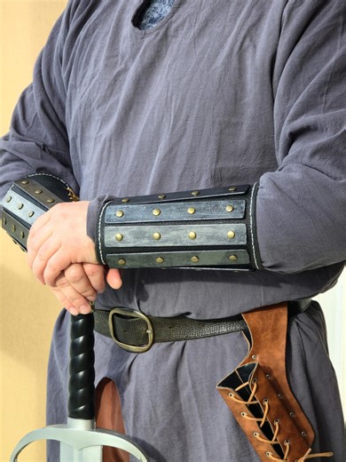 Medieval Bracer Pattern Type 1 | DIY Foam & Leather Armor - Etsy Canada