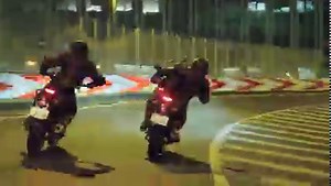 Carrying the legacy of MT series, the new MT-15 Ver 2.0 brings more aggression and agility with its upside down front forks, Aluminium swing arm, 155cc Liquid cooled engine and other exciting features. Stay connected with your Dark warrior through Y-Connect even on the move. | Yamaha Motor India – Motorcycles