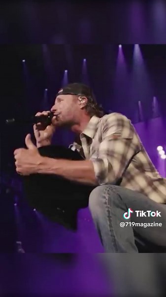 Dierks Bentley's Summer Concert at Ford Amphitheater