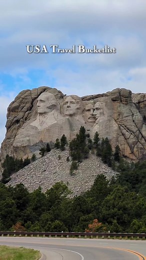 Happy Memorial Day🇺🇲 Add this place to your USA travel Bucketlist ✨ Mount Rushmore, located in the Black Hills of South Dakota, is more than just the iconic carved faces of Presidents George Washington, Thomas Jefferson, Theodore Roosevelt, and Abraham Lincoln. ✨You can explore the Presidential Trail, a scenic walking path that offers closer views of the monument and informative exhibits. ✨The Lincoln Borglum Visitor Center provides educational displays about the monument's history and constru