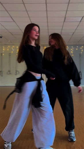 Girly Hip Hop Dance Moves to Try