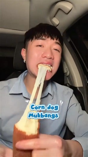 KOREAN CORN DOG 🌭🧀 Crunchy, stretchy & cheesy sugar pulls! #shorts #mukbang #asmrvideo