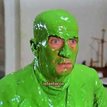Cayó en un tanque de base de chicle. #film #movie #usa #shorts