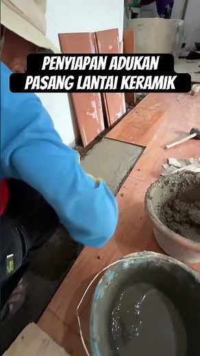 Installing ceramic floor installation mortar #shorts #craft #diy #carpentry #construction