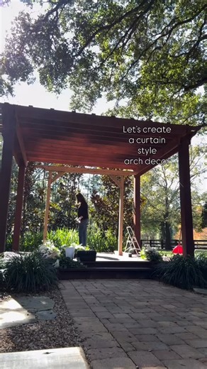 Wedding Florist Orlando | Wedding Florist Ocala on Instagram: "Creating a draping | curtain style wedding arch decor - step by step! It took me 14 years to learn and to figure it out, but I did it! What I used: ❤️ 4 panels of fabric | from @amazon | Will post link into my stories soon ❤️ rod | same, will post link soon. ❤️ zip ties | these are brown and the best ones I have found! ❤️ step stool| it is super light ! ❤️ a really tall designer 😂😂 | or you can hire me! Questions? Ask away. Part 2 